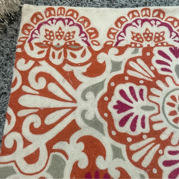 Pottery Barn Home Goods Wool Hand Embroidered Wall Piece Rug side table topper - Picture 7 of 16